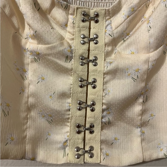 Princess Polly Yellow Floral Allyson Top - Picture 3 of 5